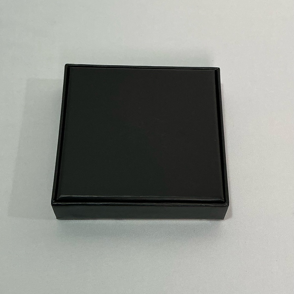 Gucci Flora Silver Compact Mirror - Picture 6 of 6